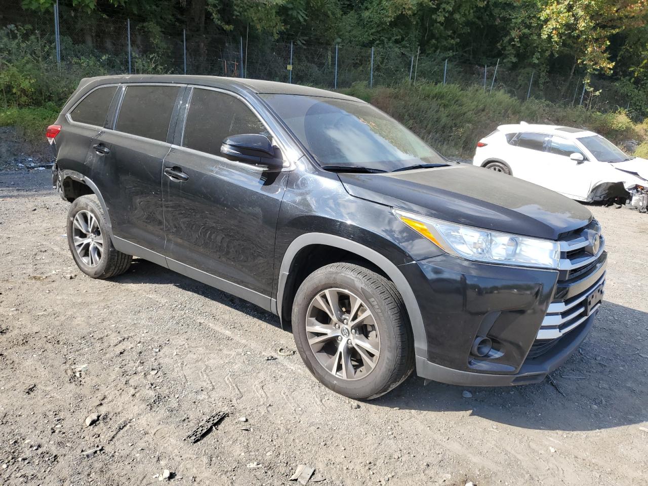 2019 Toyota Highlander - Image 4