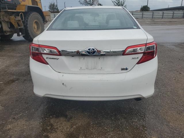  TOYOTA CAMRY 2012 Белы