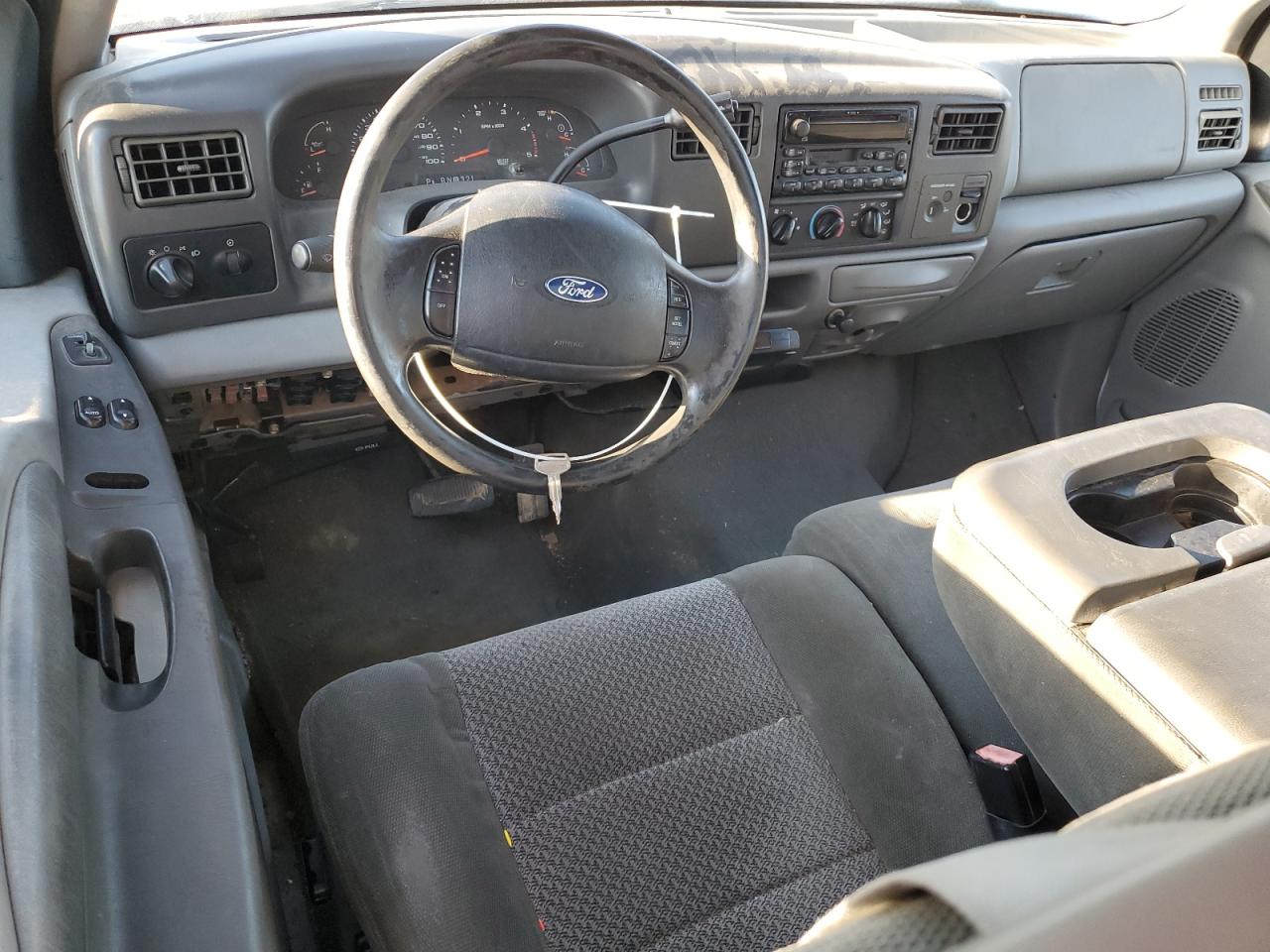 2003 Ford F350 - Image 8