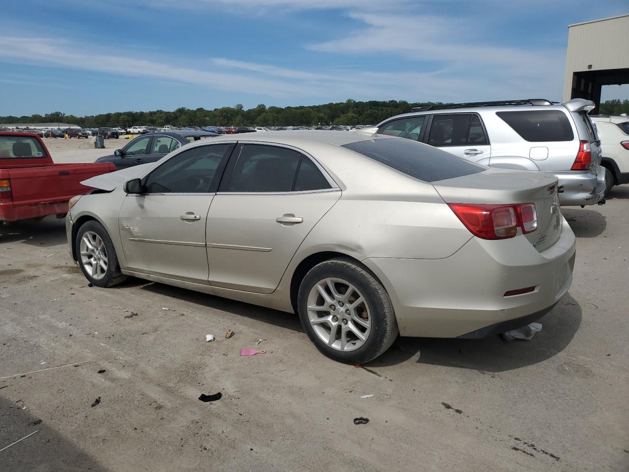 2015 Chevrolet Malibu - Image 2
