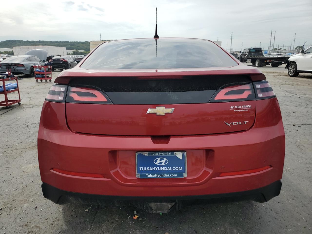 2013 Chevrolet Volt - Image 6