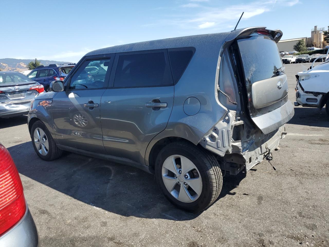 2016 Kia Soul - Image 2