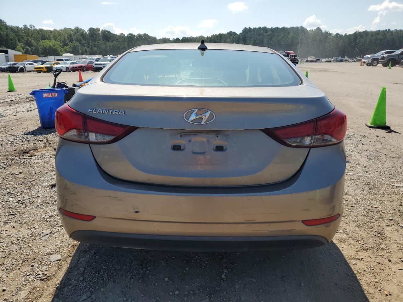 2015 Hyundai Elantra - Image 6