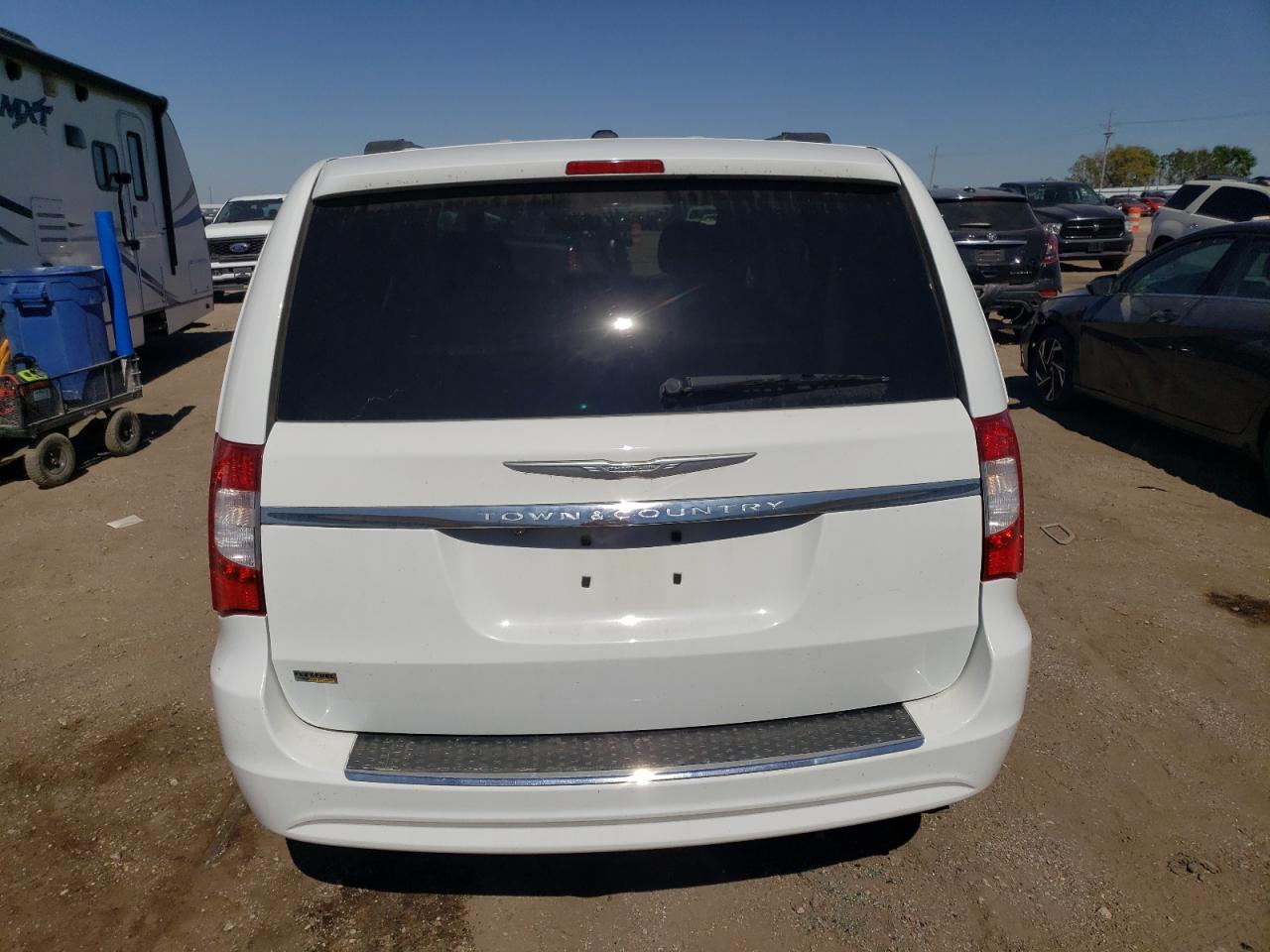 2C4RC1BG1FR661369 2015 Chrysler Town & Country Touring