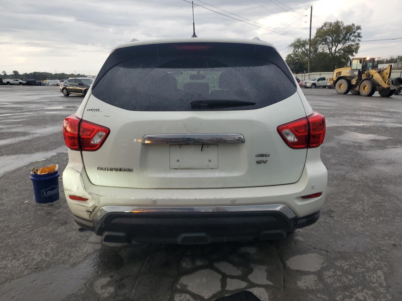 2018 Nissan Pathfinder S VIN: 5N1DR2MMXJC655102 Lot: 73064354