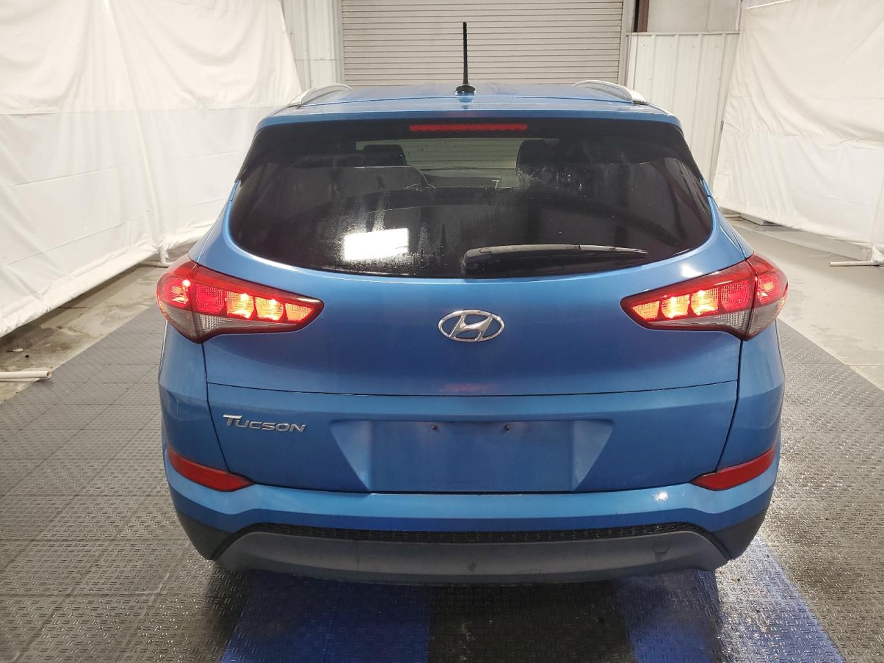 2017 Hyundai Tucson Limited VIN: KM8J33A42HU391988 Lot: 69999194