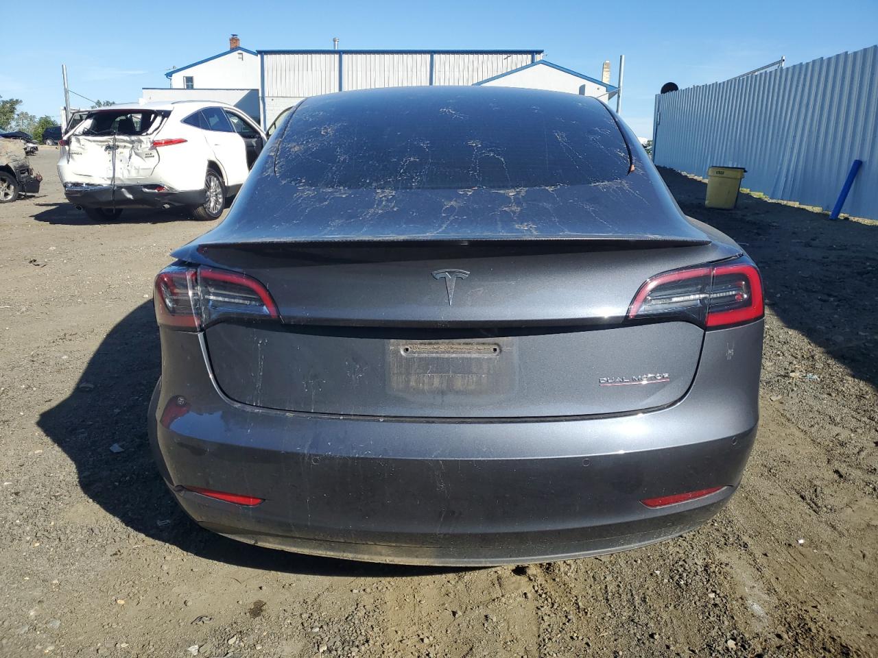 5YJ3E1EC2NF261811 2022 Tesla Model 3