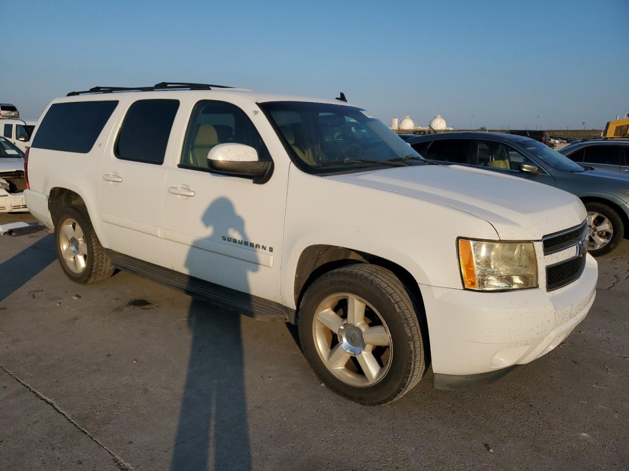 2009 Chevrolet Suburban - Image 4
