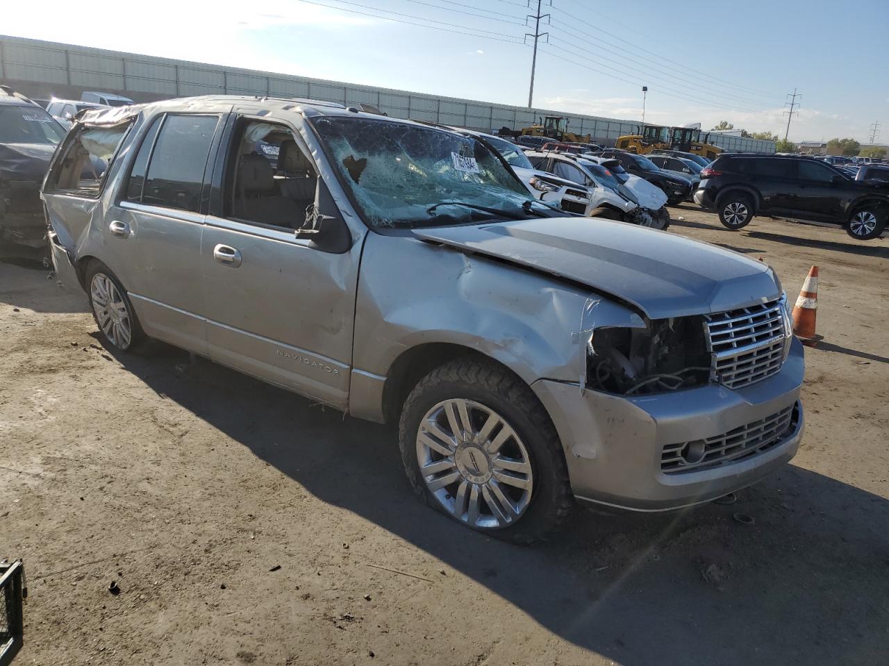 2008 Lincoln Navigator - Image 4