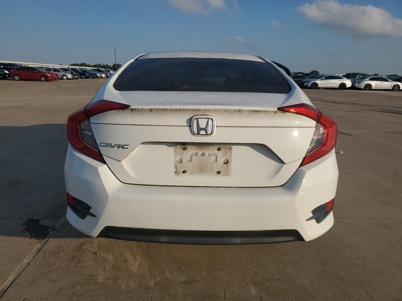 19XFC2F54GE015988 2016 Honda Civic Lx