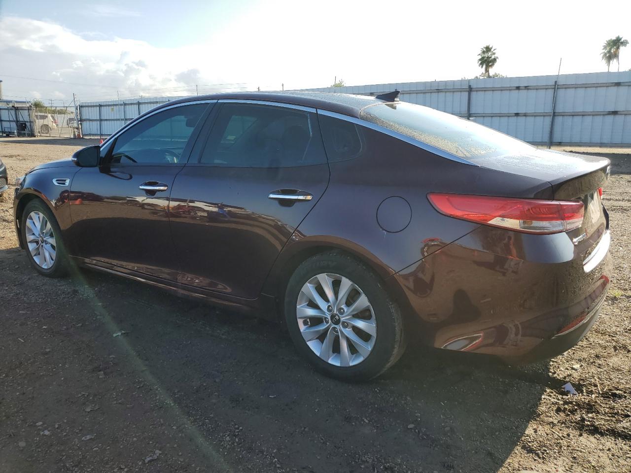 2016 Kia Optima - Image 2