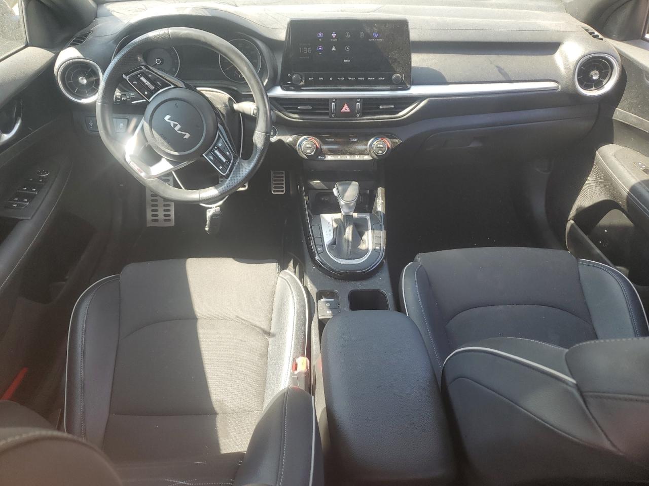 2023 Kia Forte - Image 8