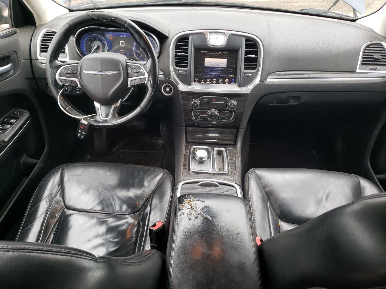 2016 Chrysler 300 - Image 8