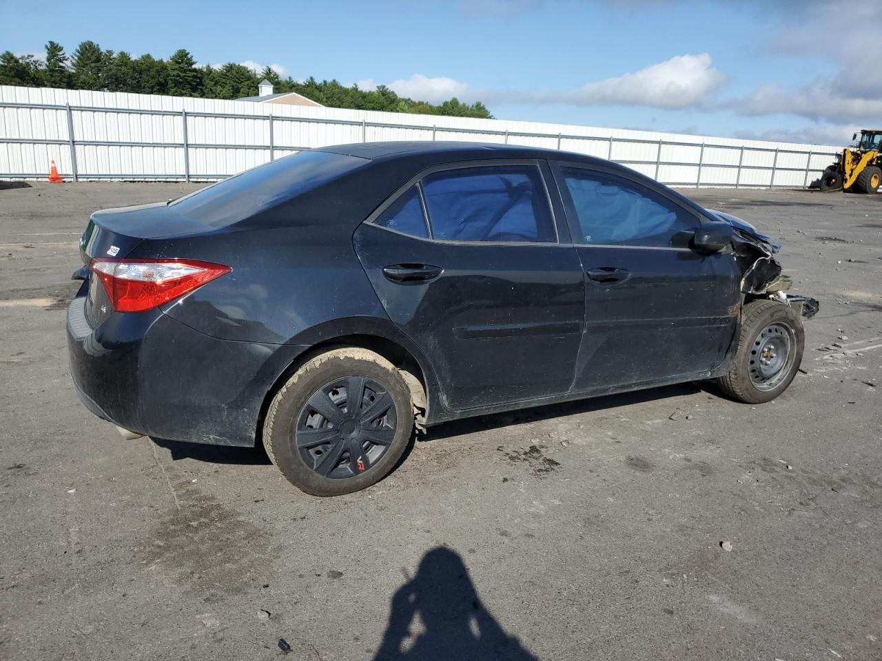 VIN 5YFBURHE8GP551388 2016 TOYOTA COROLLA no.3