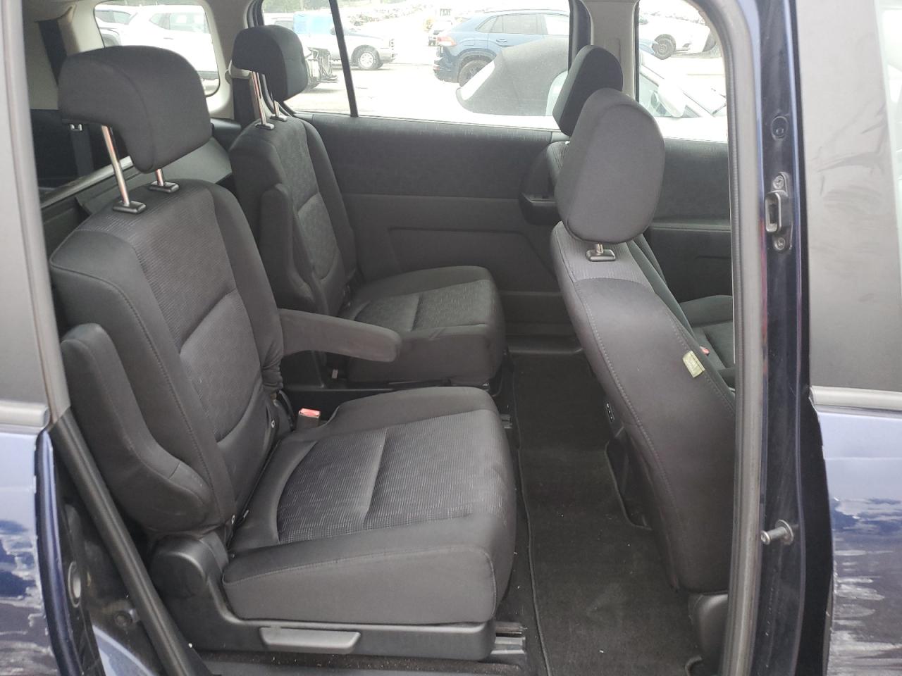 2009 Mazda 5 - Image 10