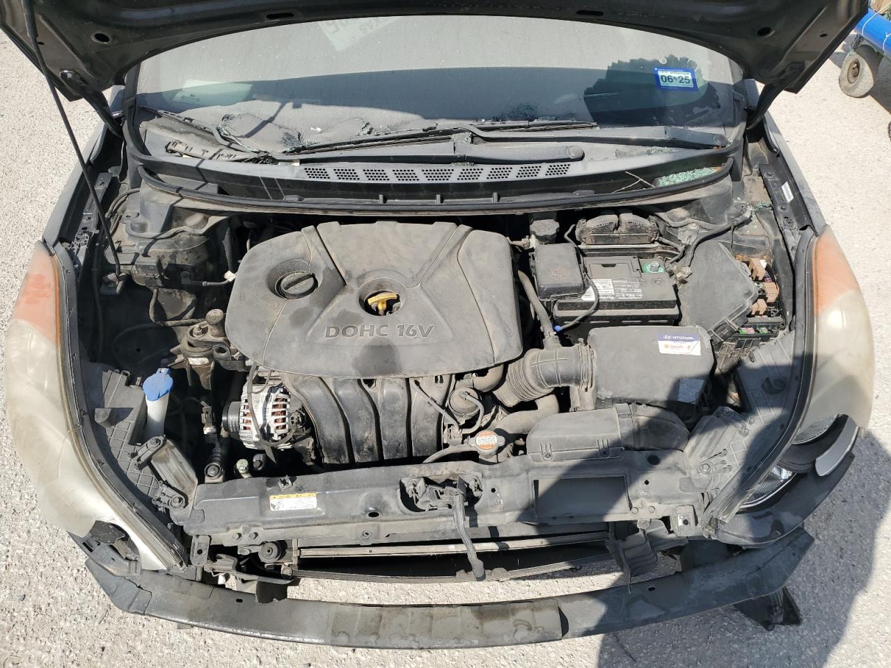 2011 Hyundai Elantra - Image 11