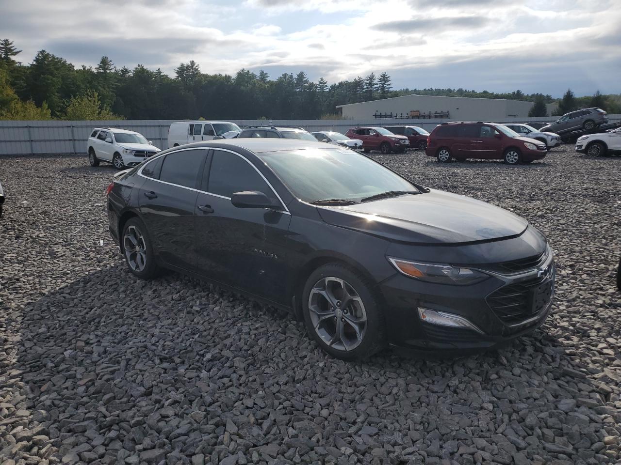 2019 Chevrolet Malibu - Image 4