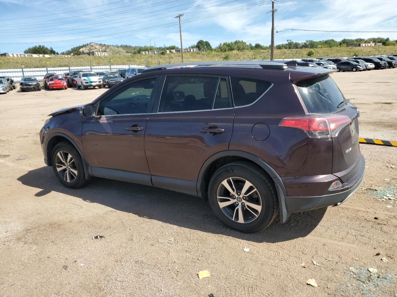 2T3RFREV0JW755015 2018 TOYOTA RAV 4 - Image 2