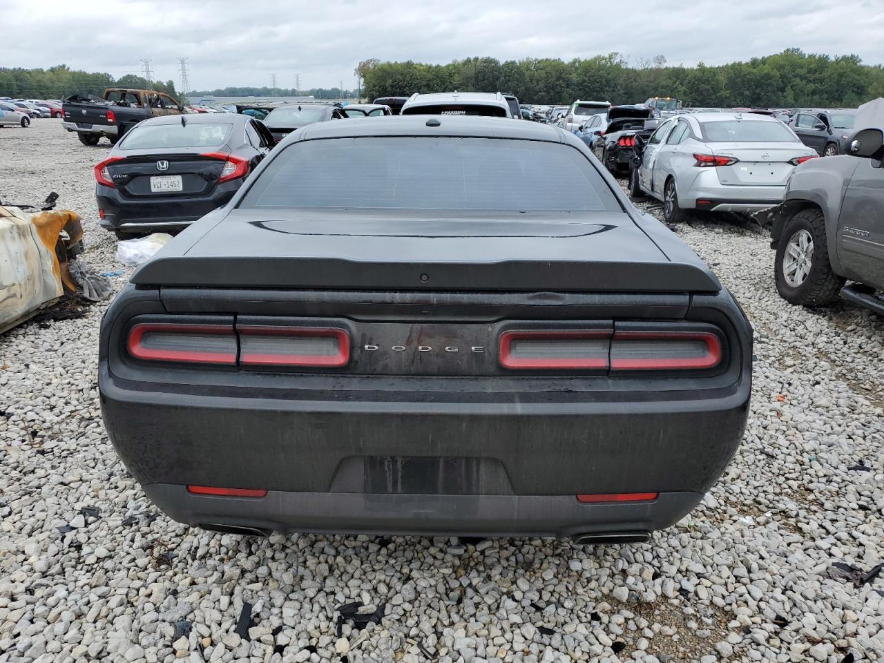 2017 Dodge Challenger VIN: 572607 Lot: 70972764