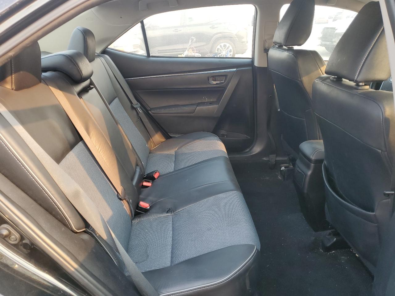 2015 Toyota Corolla - Image 10