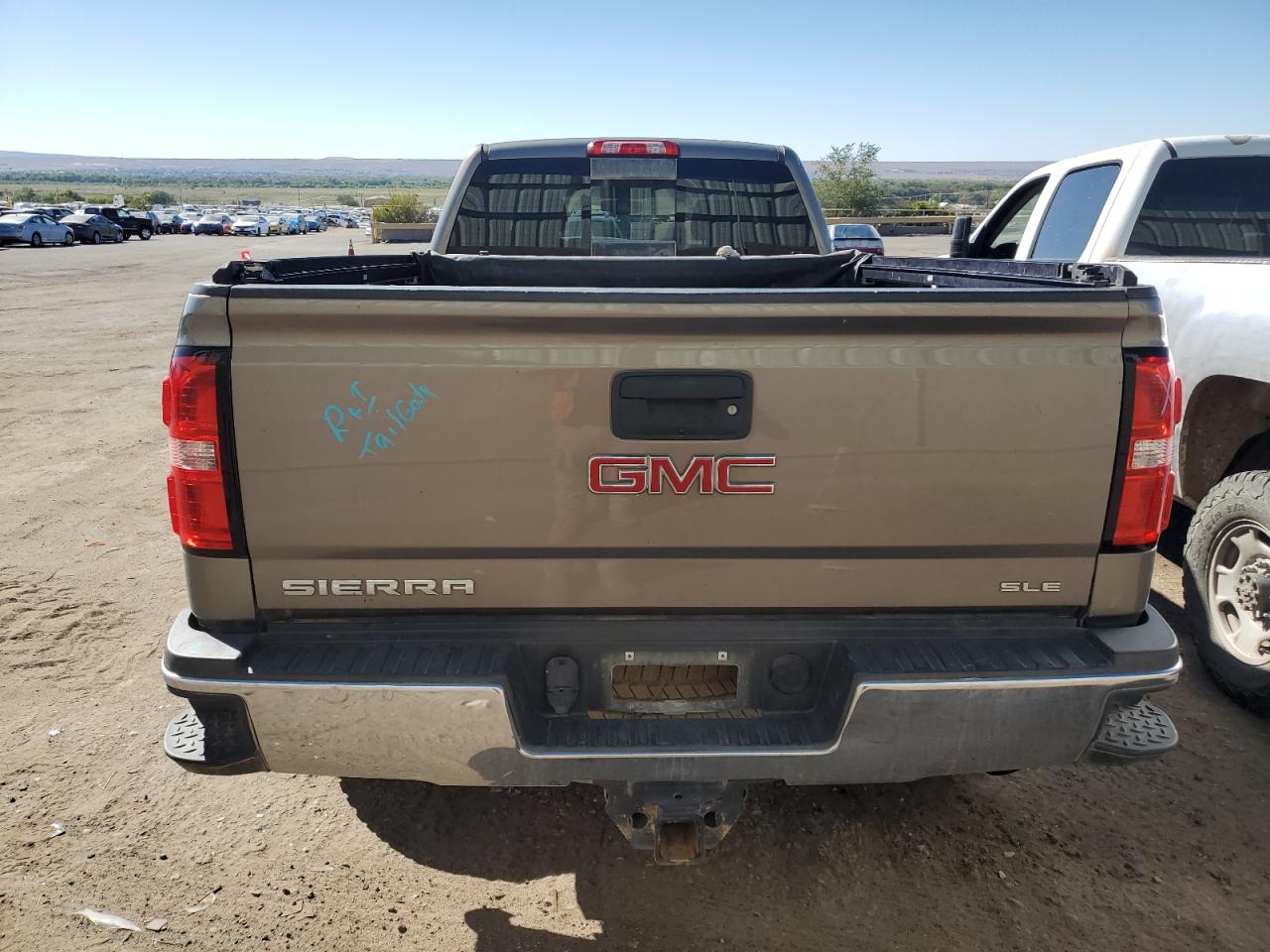 1GT12SEG1HF106465 2017 GMC Sierra K2500 Sle