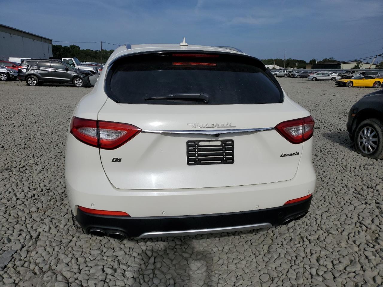 ZN661XUA5HX261709 2017 Maserati Levante