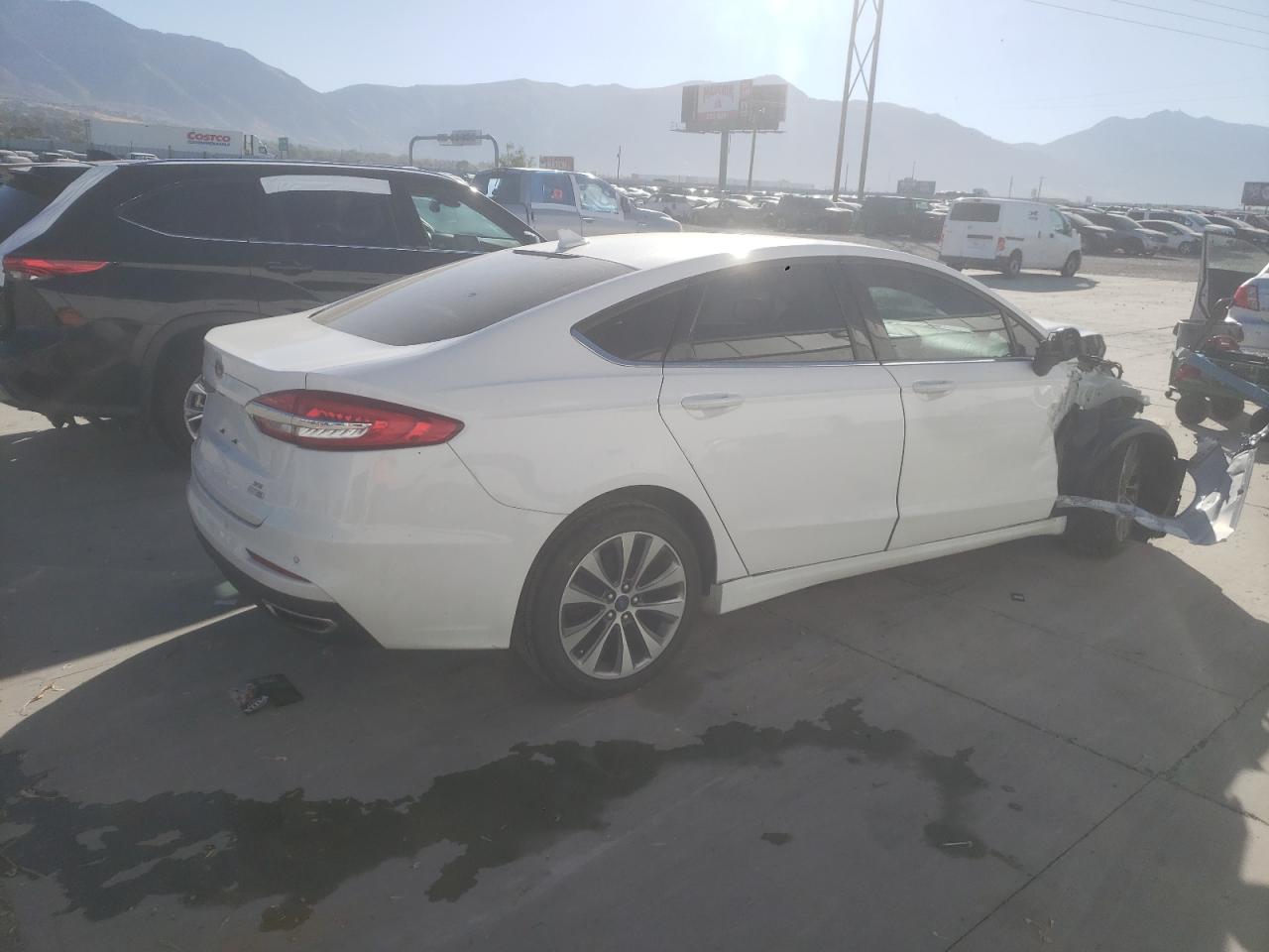 2020 Ford Fusion - Image 3