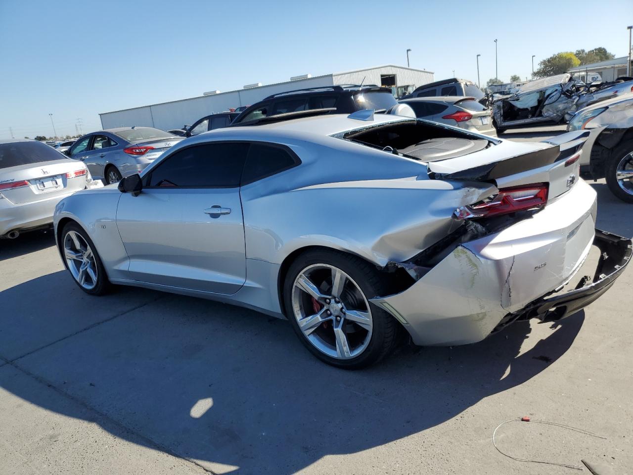 1G1FF1R75J0120563 2018 CHEVROLET CAMARO - Image 2