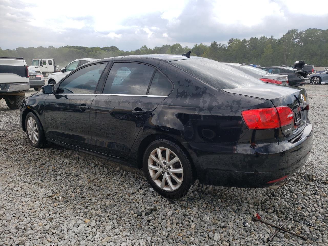 2014 Volkswagen Jetta - Image 2