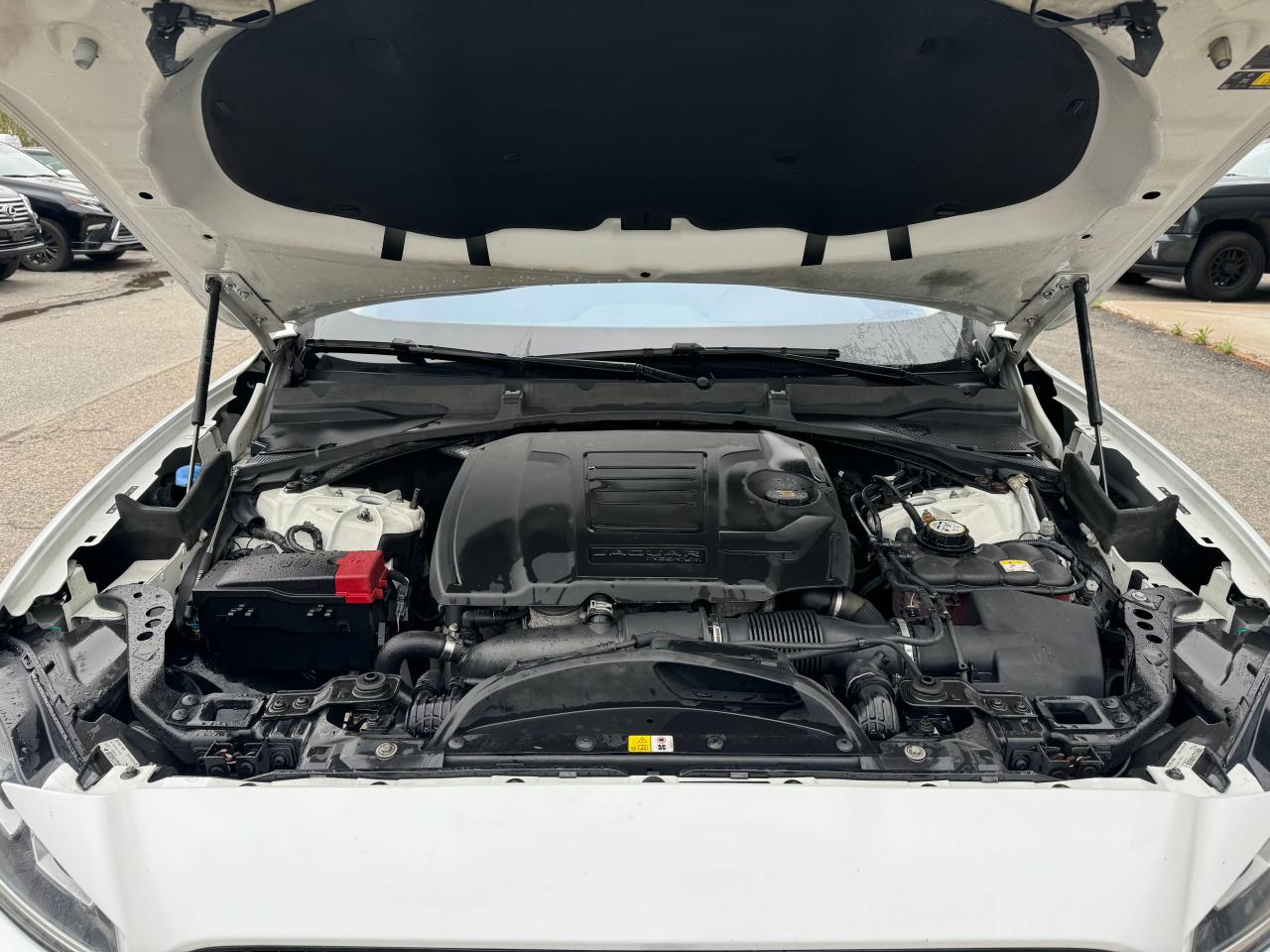 2018 Jaguar F-Pace Premium VIN: SADCJ2FX8JA279921 Lot: 73830334