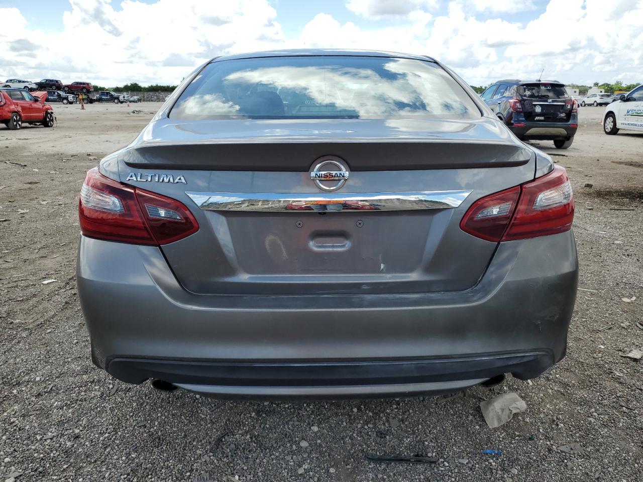 2017 Nissan Altima - Image 6