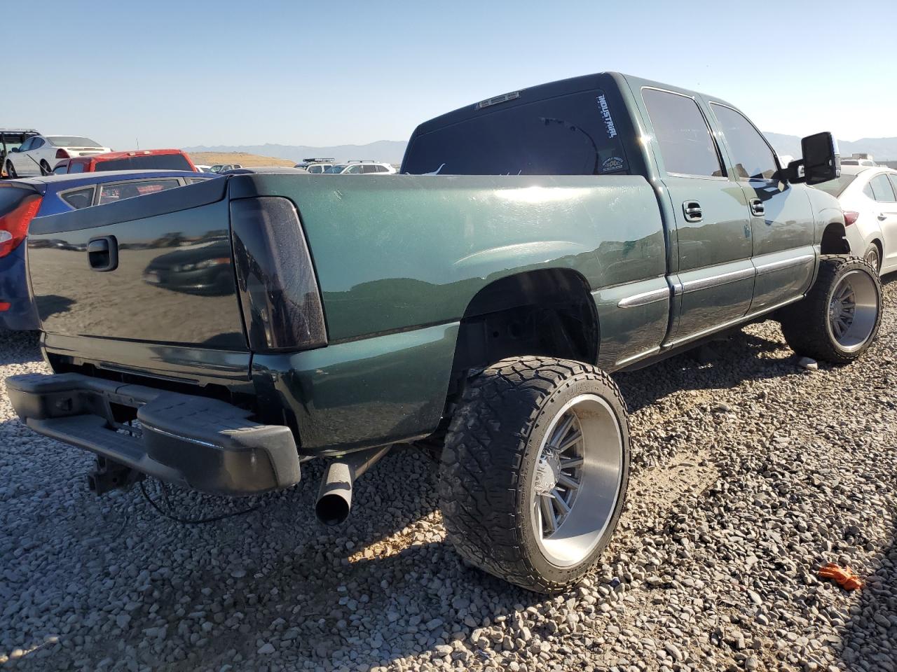 2001 GMC Sierra K2500 Heavy Duty VIN: 1GTHK23161F165899 Lot: 71196854