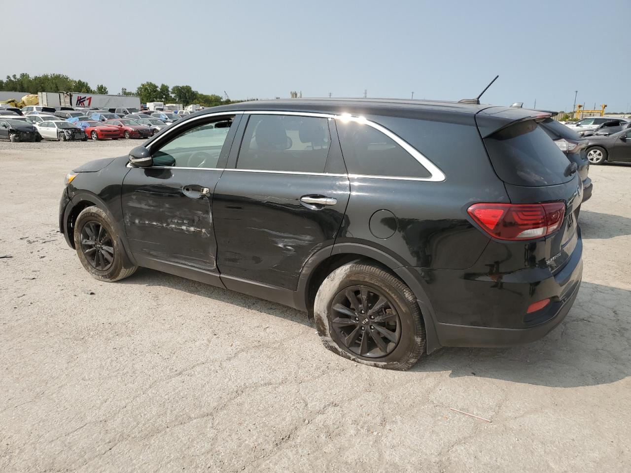 2019 Kia Sorento - Image 2