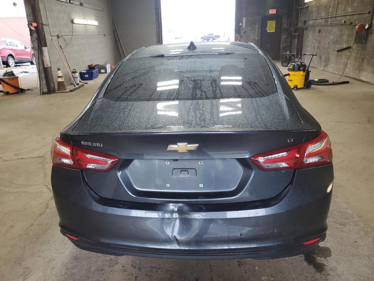 1G1ZD5STXKF124222 2019 Chevrolet Malibu Lt