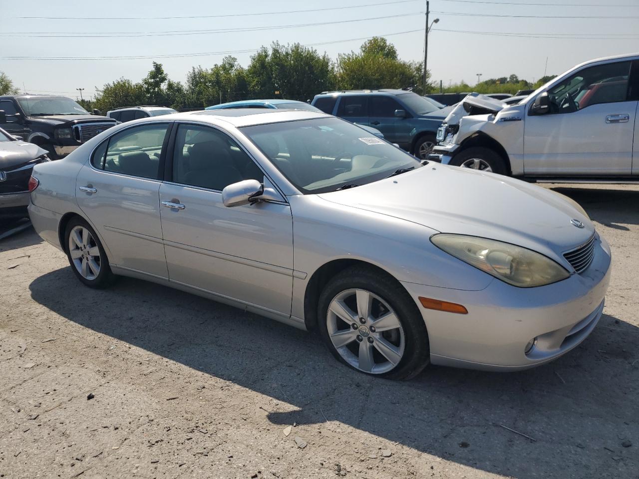 2005 Lexus ES - Image 4