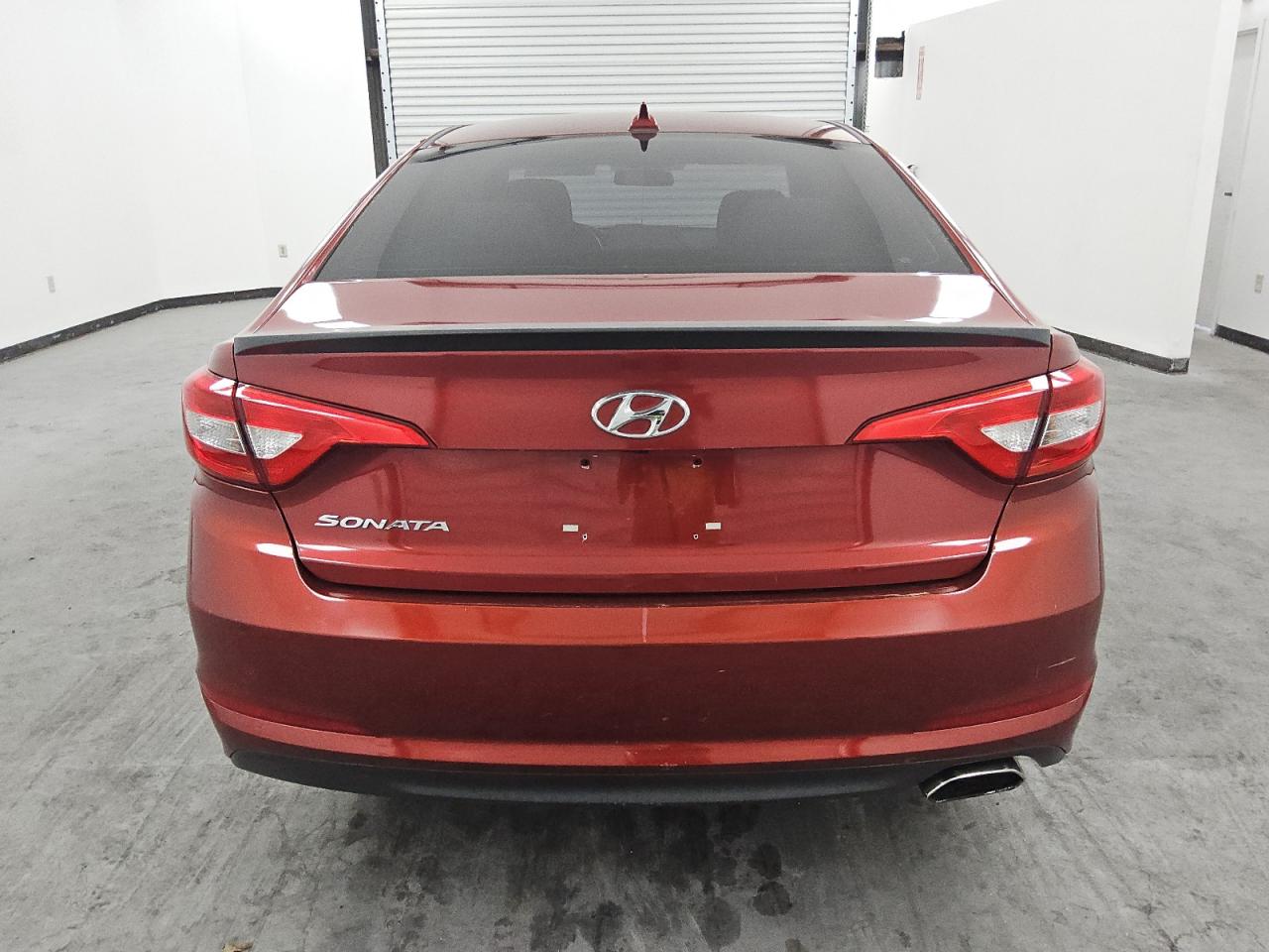 2015 Hyundai Sonata Se VIN: 5NPE24AF8FH110493 Lot: 71750094