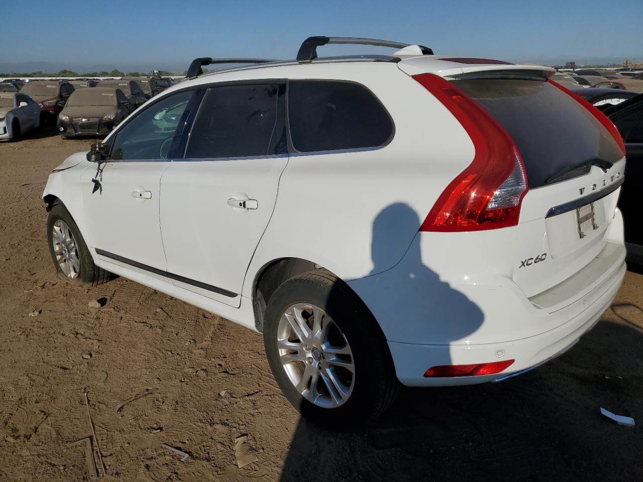 YV4612RK4F2633277 2015 VOLVO XC60 - Image 2