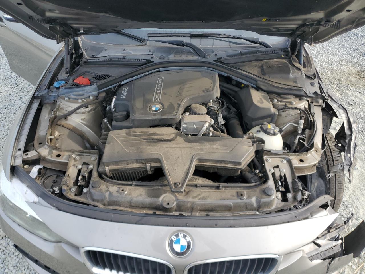 WBA8E1G56HNU14567 2017 BMW 320 I