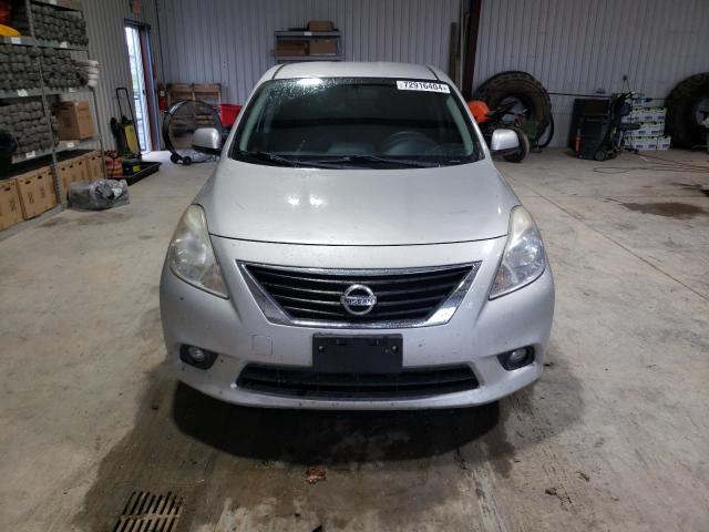 Sedans NISSAN VERSA 2013 Silver