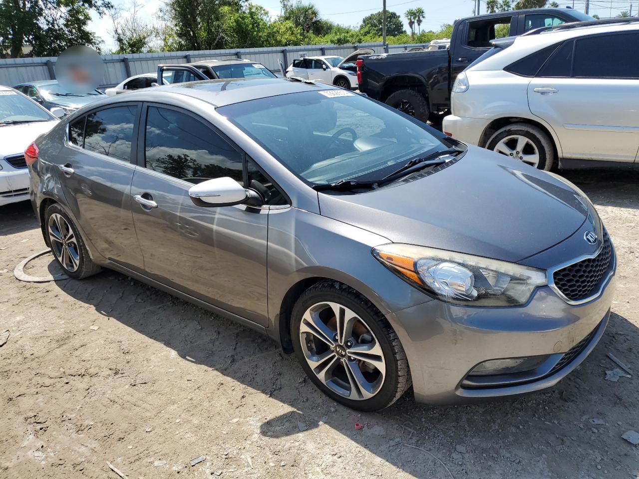 2016 Kia Forte - Image 4