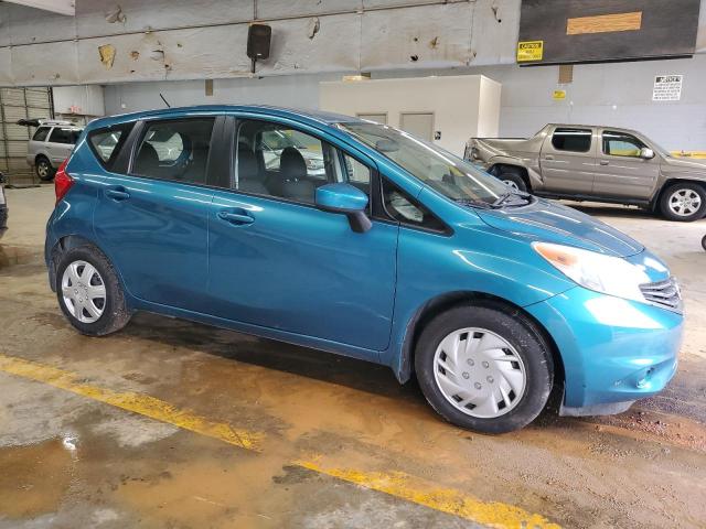  NISSAN VERSA 2015 Синий