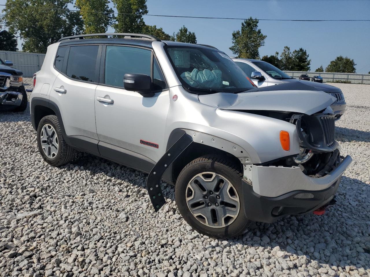 2016 Jeep Renegade - Image 4