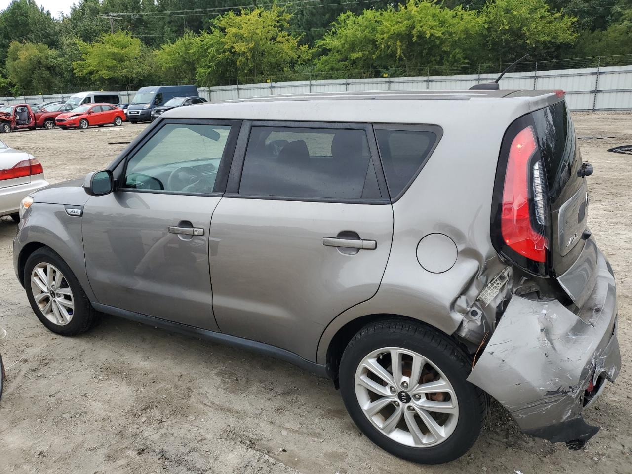 2017 Kia Soul - Image 2