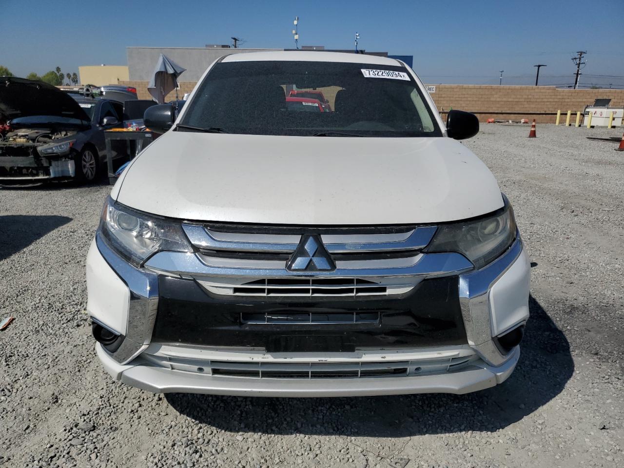 2016 Mitsubishi Outlander - Image 5