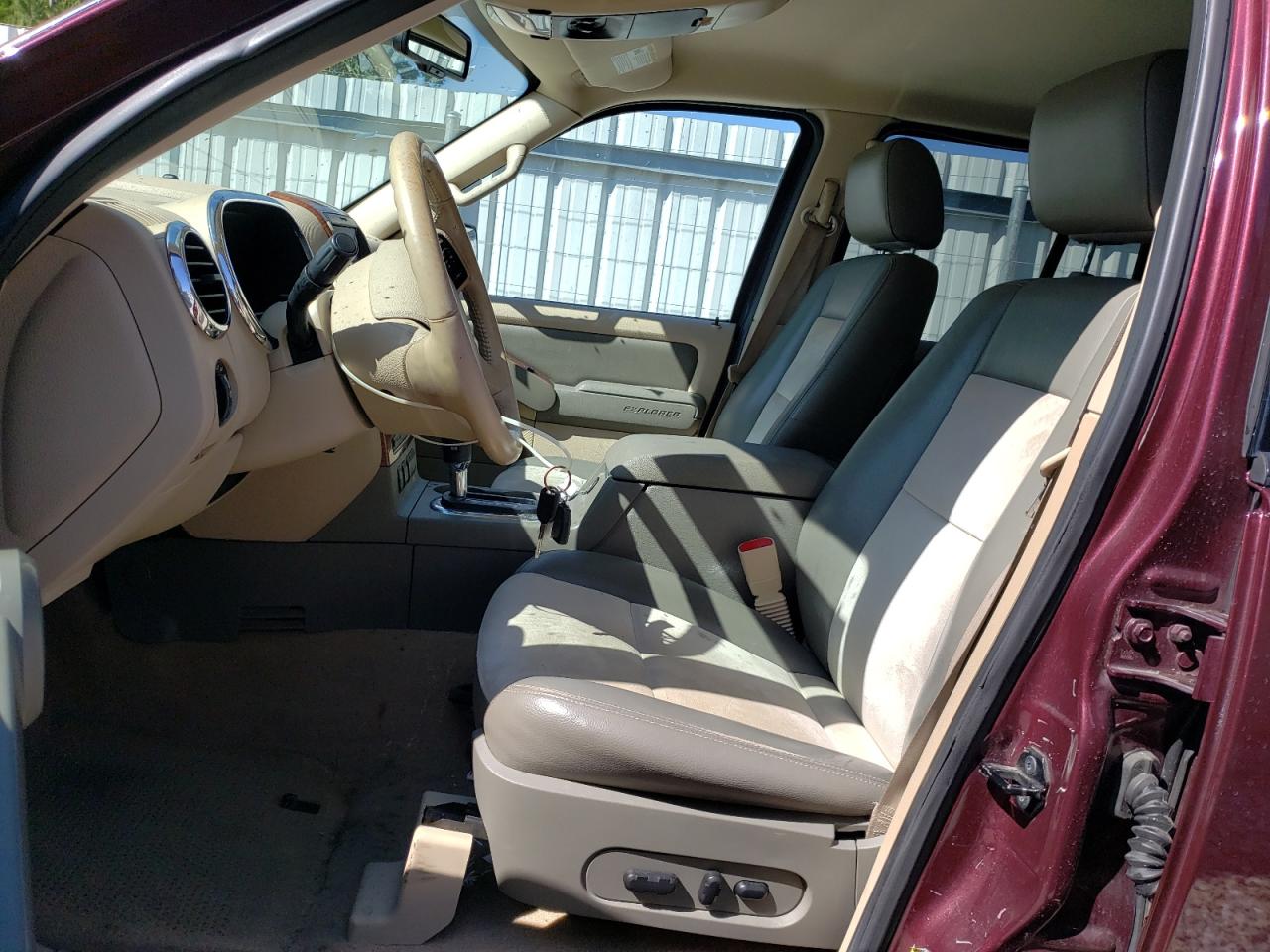 2006 Ford Explorer - Image 7