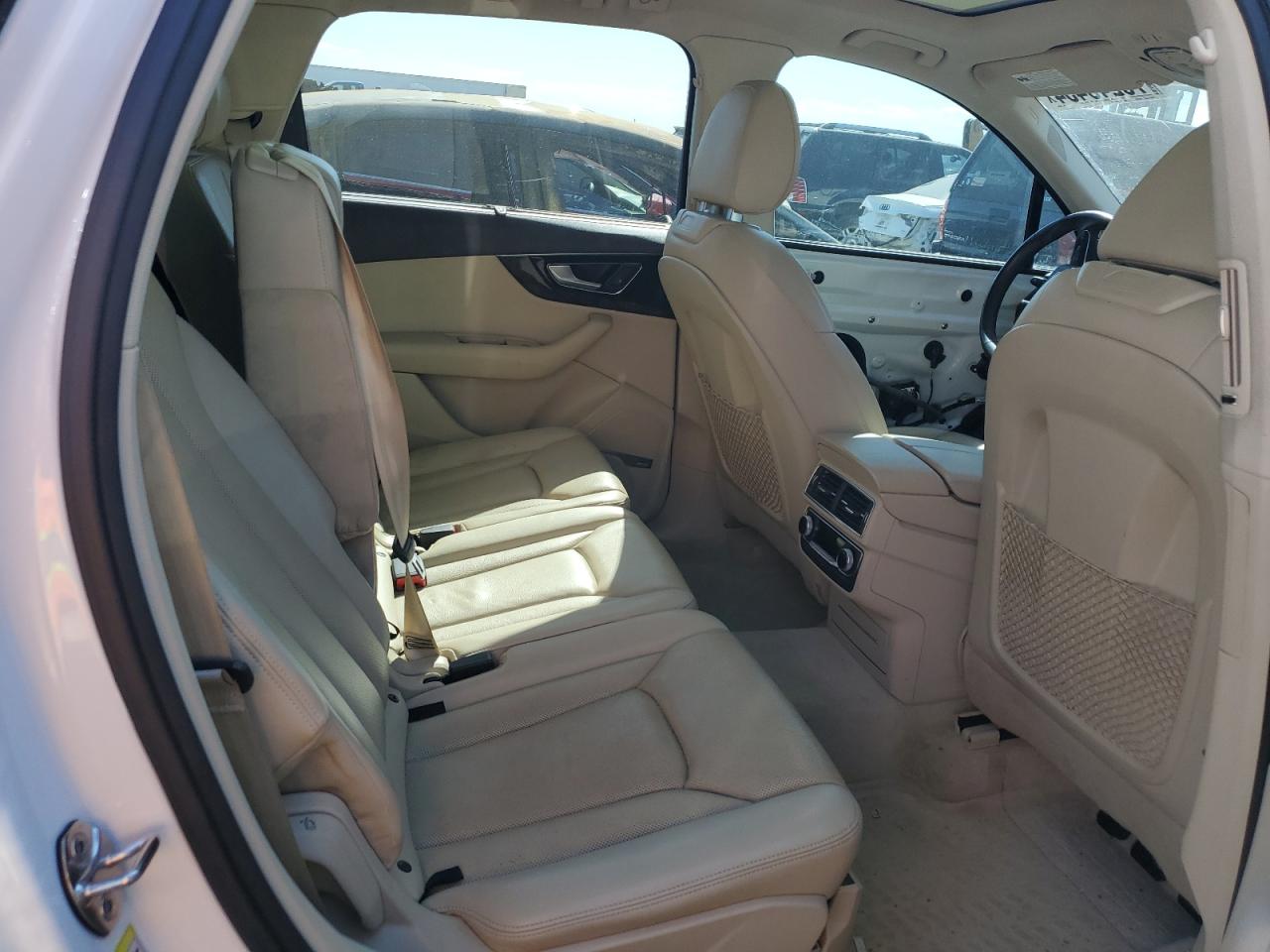 2017 Audi Q7 - Image 11