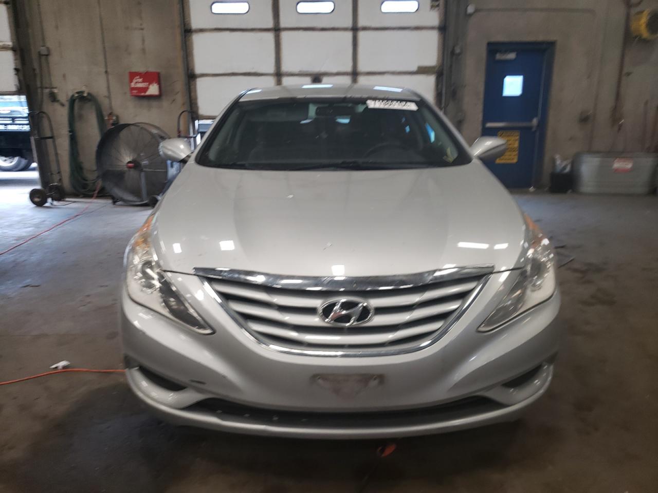 2011 Hyundai Sonata - Image 5