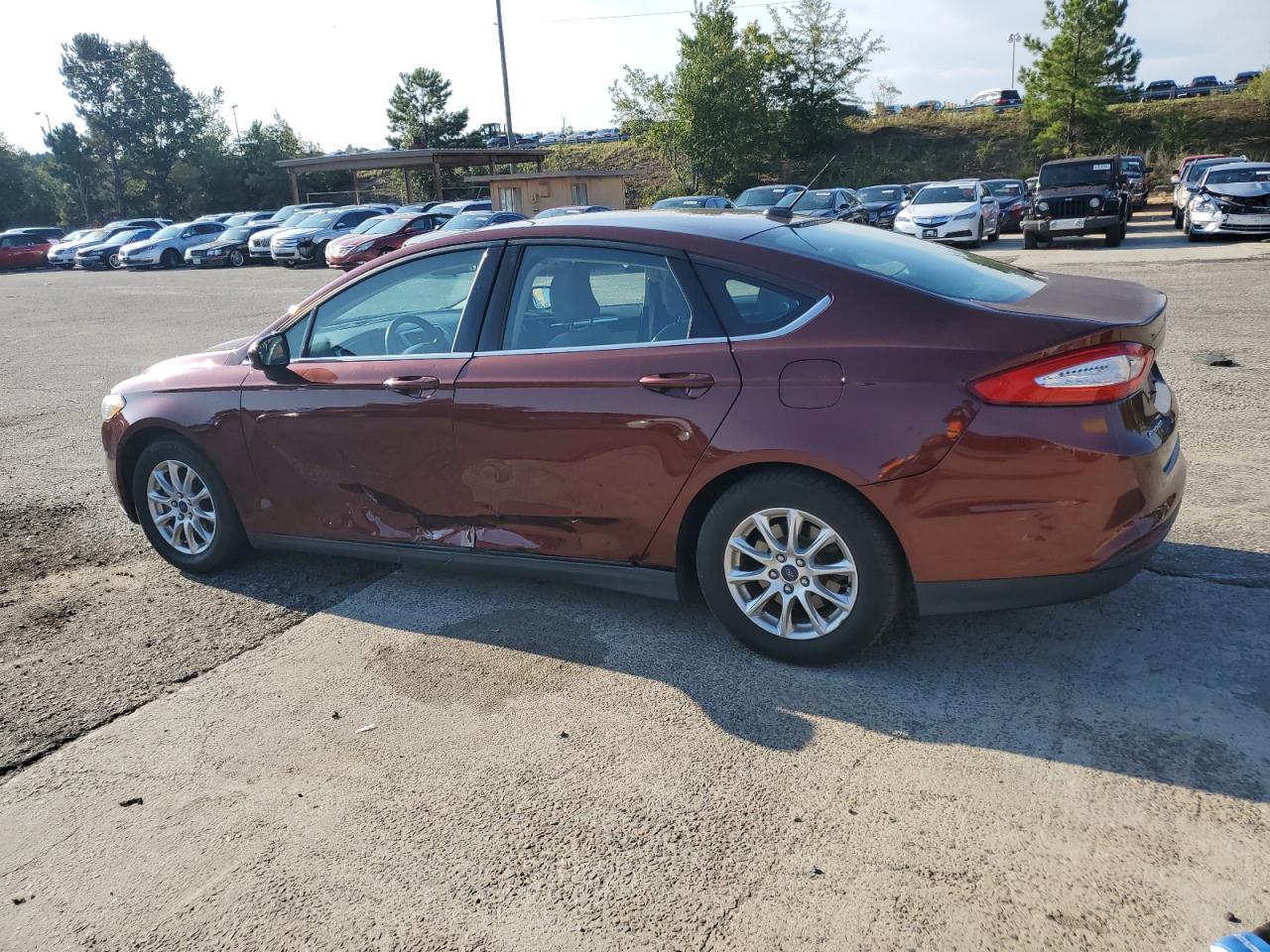 2015 Ford Fusion S VIN: 3FA6P0G73FR201818 Lot: 70607194