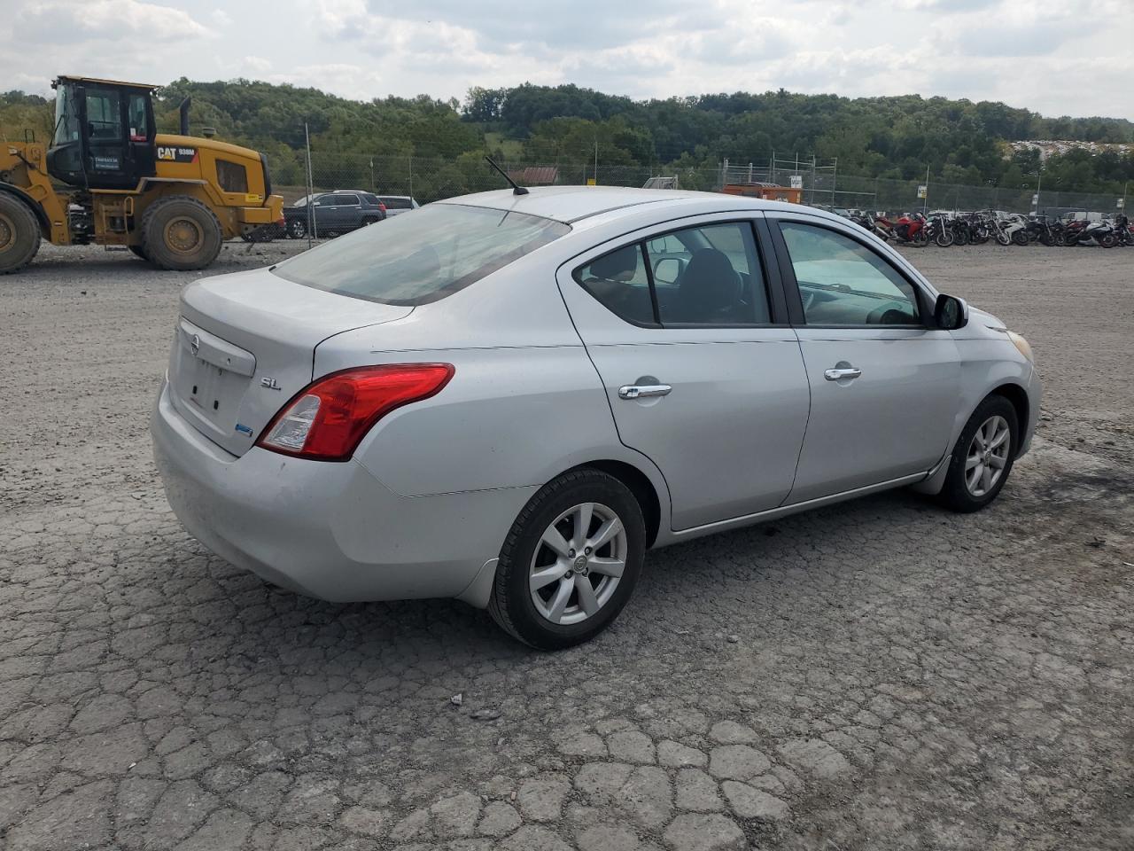 2012 Nissan Versa - Image 3