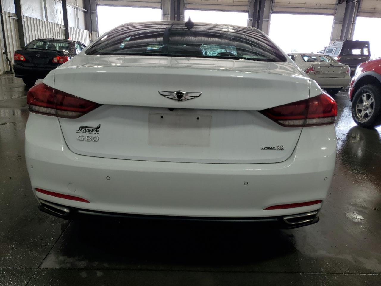 2015 Hyundai Genesis 3.8L VIN: KMHGN4JE4FU023439 Lot: 70684804